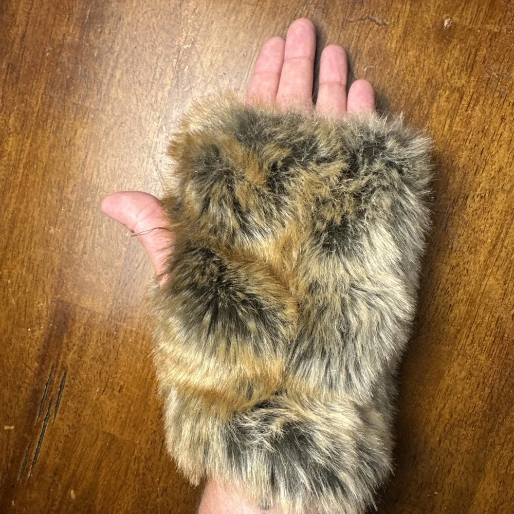 WinterScarf Faux Fur Muff Hand Warmer Brown‎ Black Single Replacement